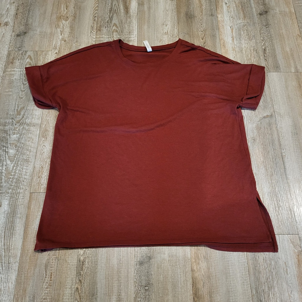 Zenana Premium Soft Short Sleeved Athletic Leisure Tee Shirt Womens Size Large